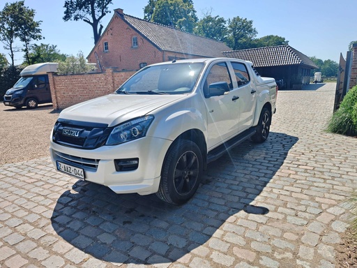 Isuzu D-Max 2.5 Turbo Di 4WD Akoya Style