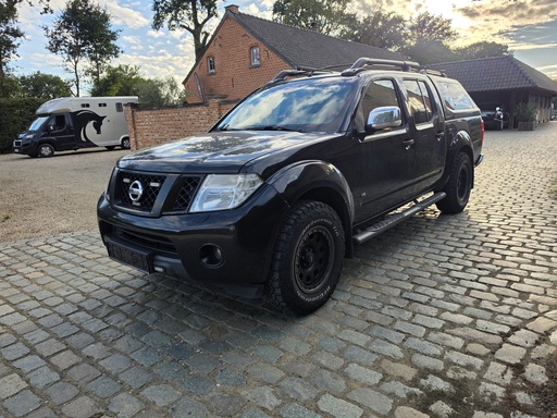Nissan Navara V6
